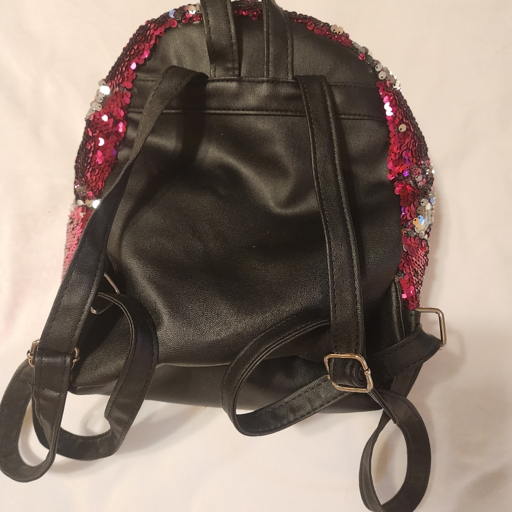 Ardene girls' sequins backpack pink and silver fon to change colors - Picture 2 of 4